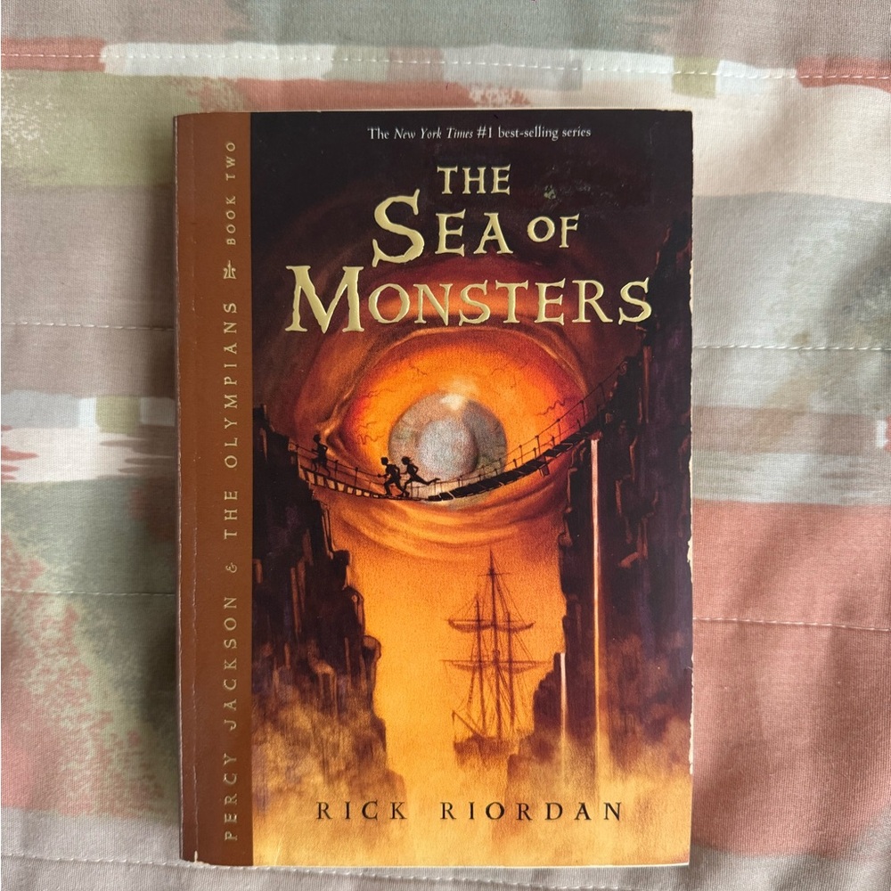 Percy jackson & The Sea of Monsters Book